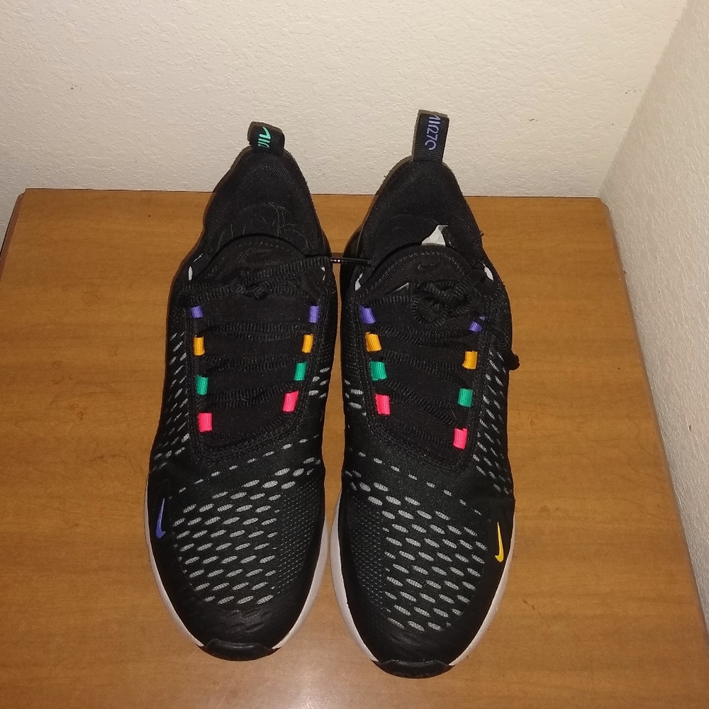 2019 Air max 270 black/multi color size 6.5 youth/8 women's